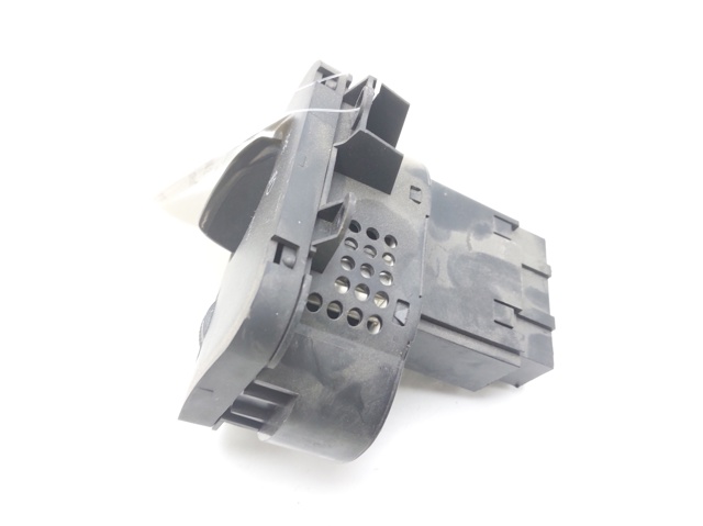 YUD501480PVJ Interruptor de luces en el tablero  disponible Burgos