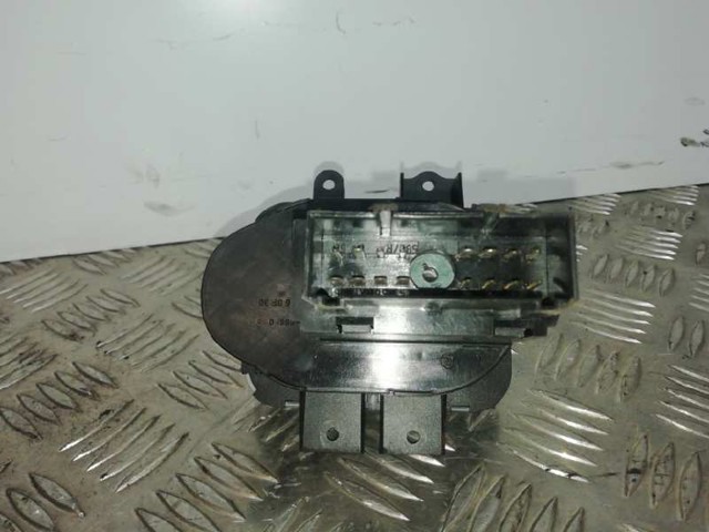 YUD501480PVJ Interruptor de luces en el tablero comprar Sevilla