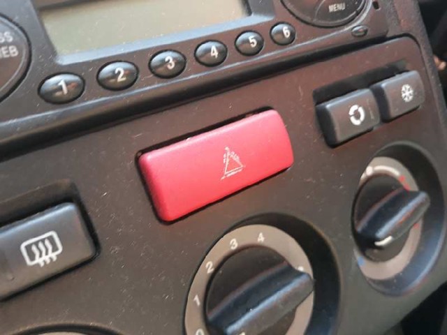 Comprar Botón de emergencia Land Rover Freelander I L314 a bajo precio