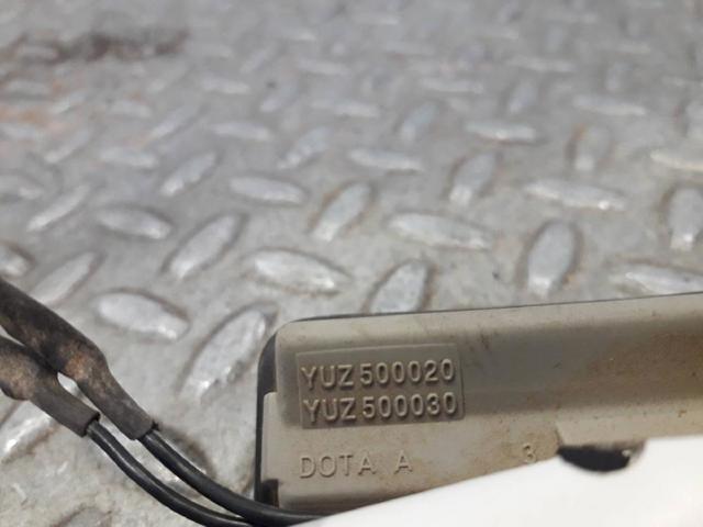 YUZ500020 Tirador de puerta de maletero exterior  en stock Granada