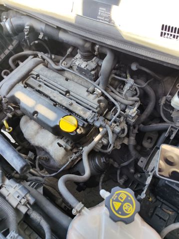 Z12XEP Motor completo  disponible Utrera