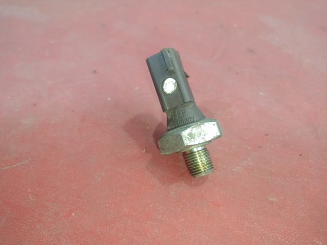 036919081D VAG Sensor de presión de aceite comprar Bilbao