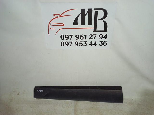 87721N7000 Moldura de puerta delantera izquierda inferior  en stock Castellón