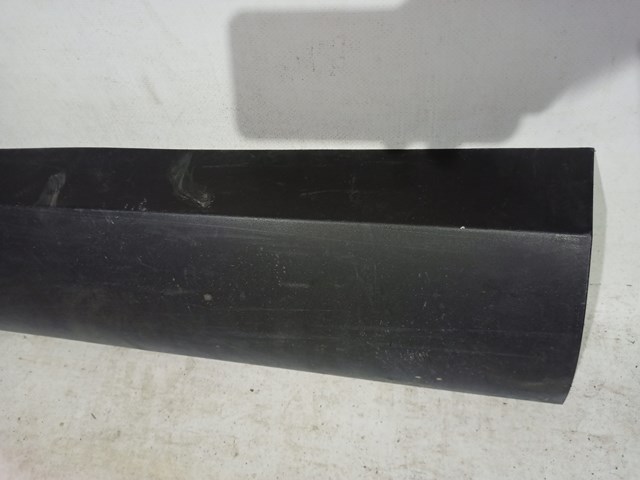 87721N7000 HYUNDAI Moldura de puerta delantera izquierda inferior comprar Bilbao