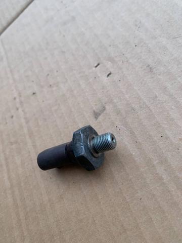 VAG 038919081D Sensor de presión de aceite  en stock Valencia