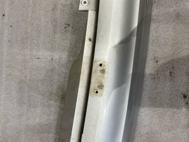 VOLVO 31353394 Moldura de parachoques trasero  en stock Salamanca