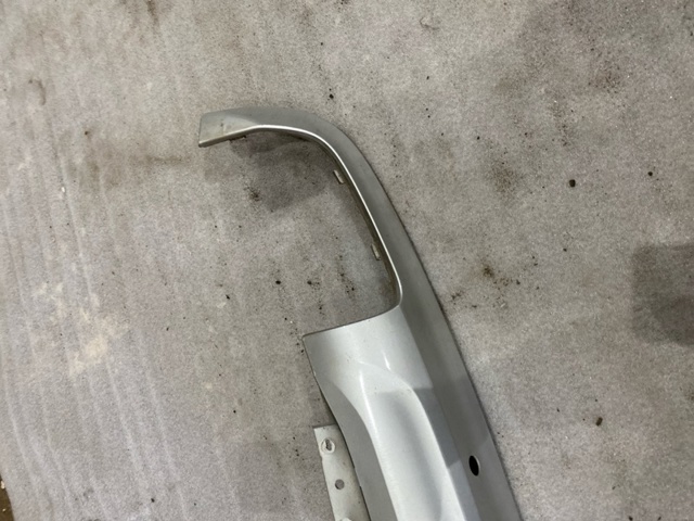 VOLVO 31353394 Moldura de parachoques trasero comprar Barcelona