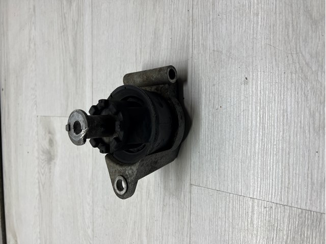 24427641 GM Soporte de motor trasero  disponible Alicante