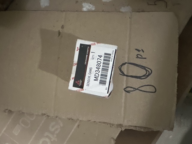 MD348074 MITSUBISHI Sensor de posición del árbol de levas  disponible Vigo