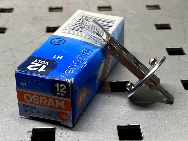 64150 Bombilla halógena  en stock Sabadell