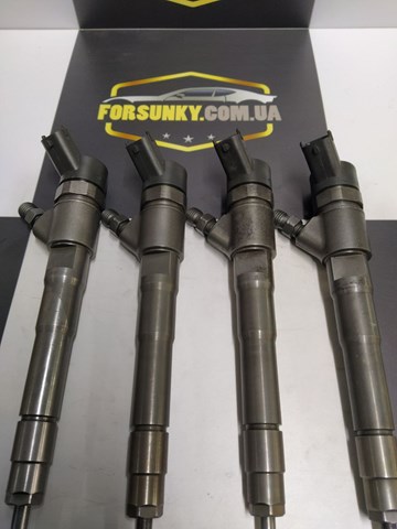 0445110418 Inyector  en stock Granada