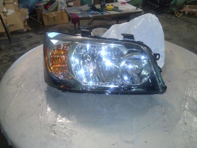 8113048280 Toyota faro derecho