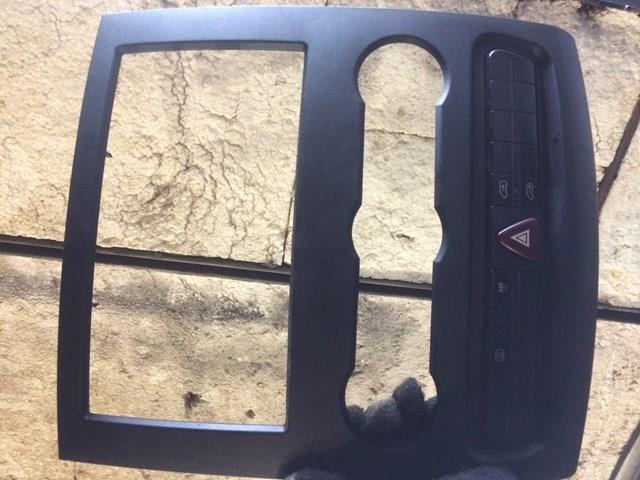 Comprar A9066800017 Mercedes Panel de revestimiento del salpicadero