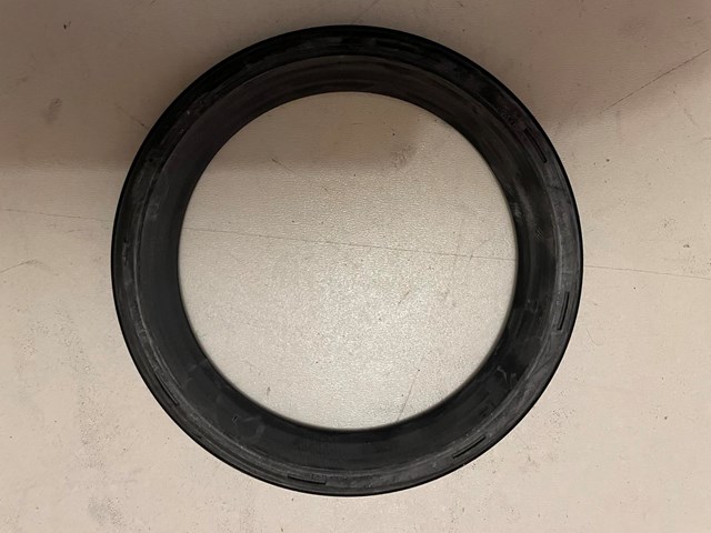 132761LA0A Nissan/Infiniti Anillo de sellado del pozo de la bujía