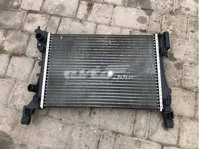 560961104 Opel Refrigeración del motor