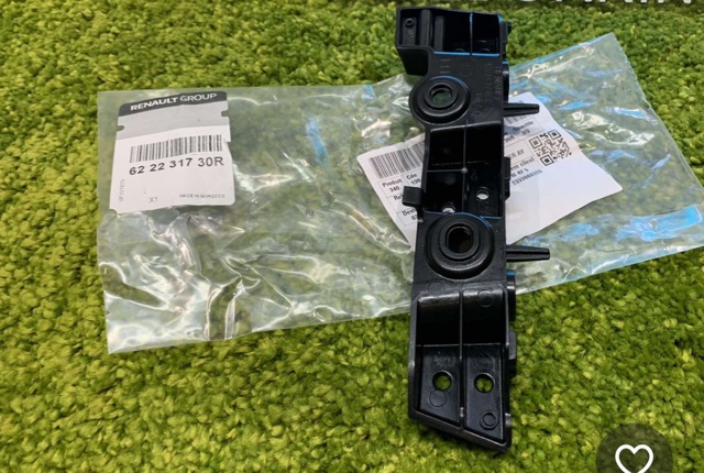 622231730R Renault (RVI) Soporte de parachoques delantero izquierdo
