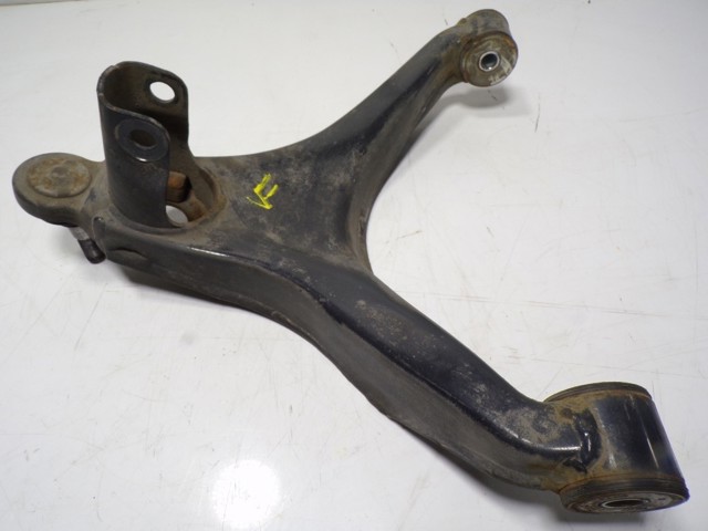 Rótula inferior de suspensión Iveco 5801564316