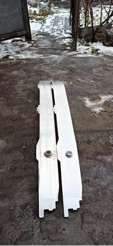Refuerzo de parachoques delantero Polcar 20C1073 precio, desde 130,21 EUR