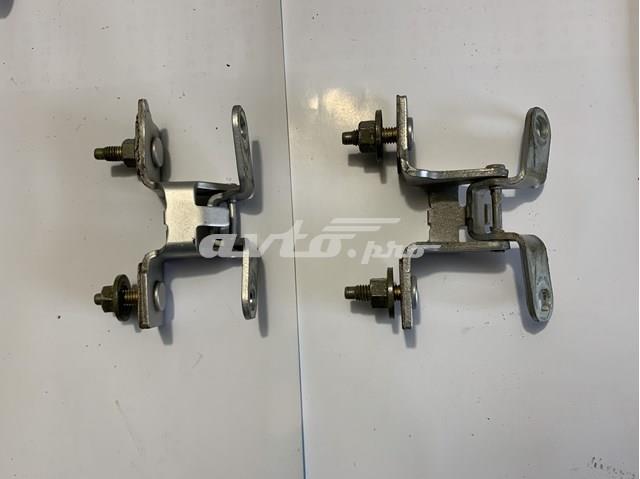 04589530AA Chrysler bisagra de puerta de maletero