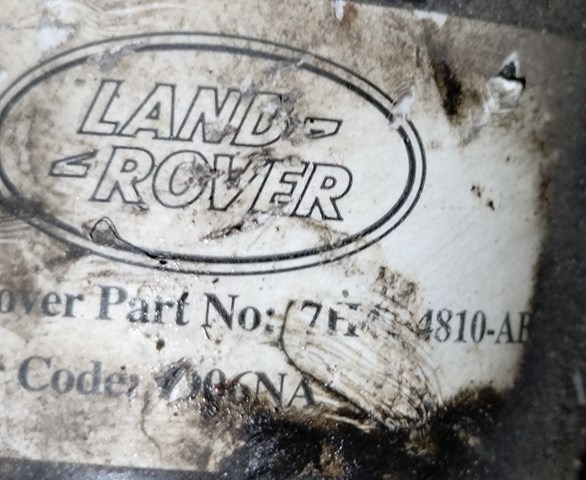 LR023044 Land Rover columna de dirección inferior