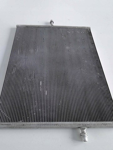 Radiador adicional de refrigeración del motor A9075001300 Mercedes