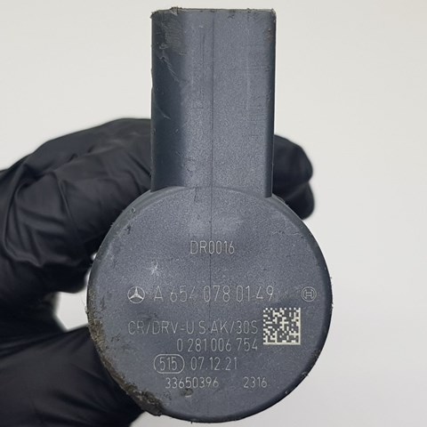 6540700195 Mercedes Rampa de combustible