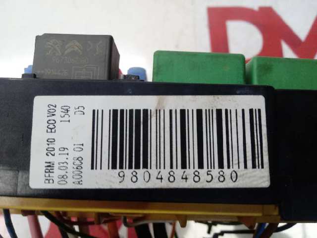  Caja de fusibles Peugeot 208 1