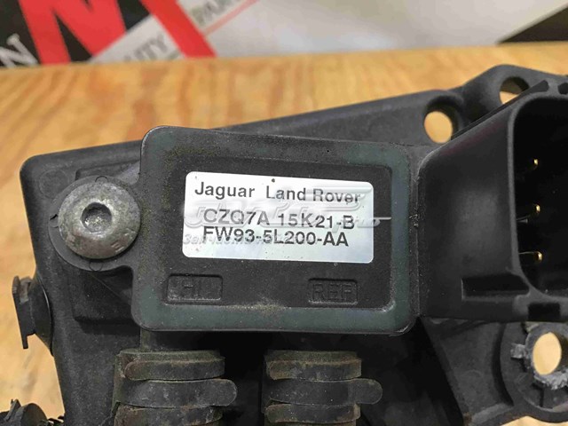 LR122713 Land Rover