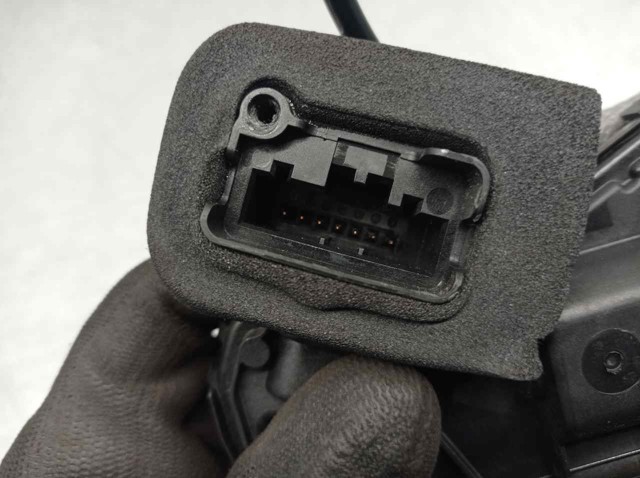 Comprar 5TA839015 VAG Cerradura de puerta trasera izquierda