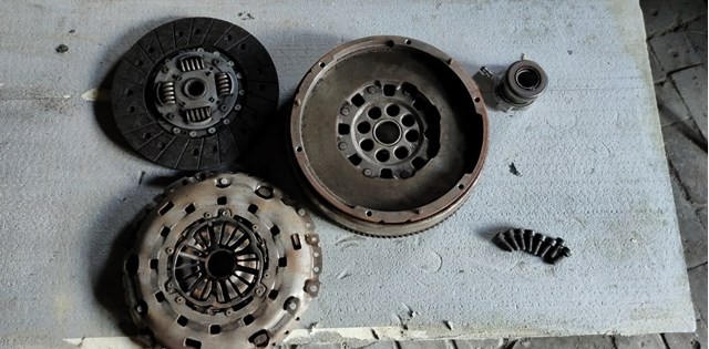 Comprar LR004321 Land Rover Volante de motor bimasa