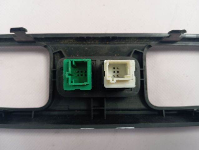 Comprar Boton de luz de emergencía Citroen Berlingo  K9
