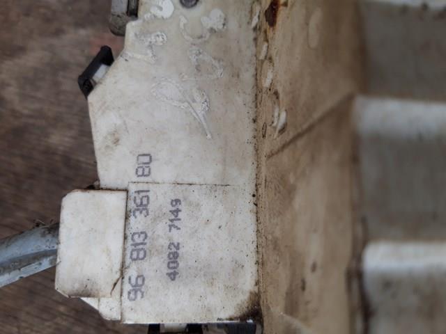 Cerradura de puerta trasera derecha de doble hoja 9681336180 Fiat/Alfa/Lancia
