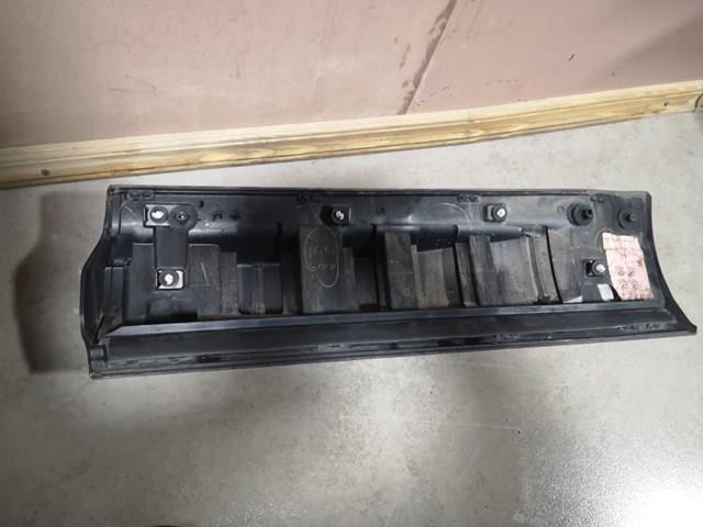 LR044134 Land Rover Moldura inferior de puerta trasera derecha