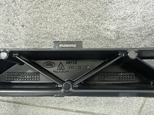 Comprar LR161931 Land Rover Soporte de radiador