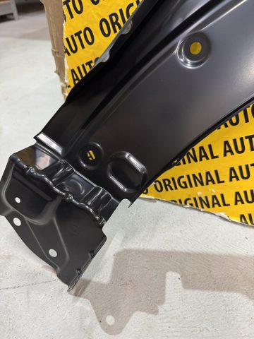 Comprar D10E52211C Mazda Aleta delantera izquierda