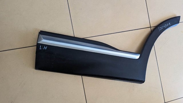87721S1200SCR Hyundai/Kia Listón embellecedor de puerta delantera izquierda 