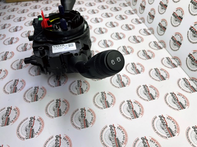 Conmutador columna dirección 32350376 Volvo