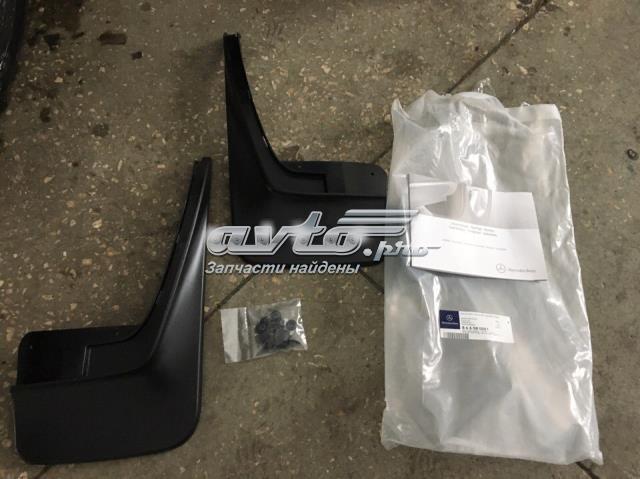 B66580001 Mercedes Juego de faldillas guardabarro traseros