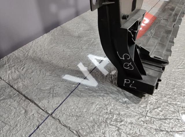 Comprar 136504 Polcar Soporte de radiador