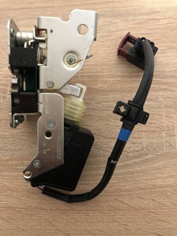 Cerradura 7482280152 Renault (RVI)