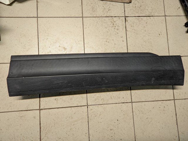 Moldura de puerta delantera derecha VAG 5NL854940E9B9 precio, desde 195,50 EUR