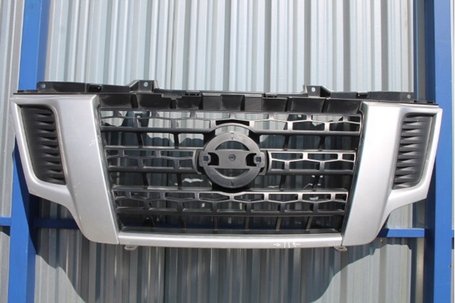 Rejilla delantera Renault (RVI) 62310BZ50A precio, desde 219,84 EUR