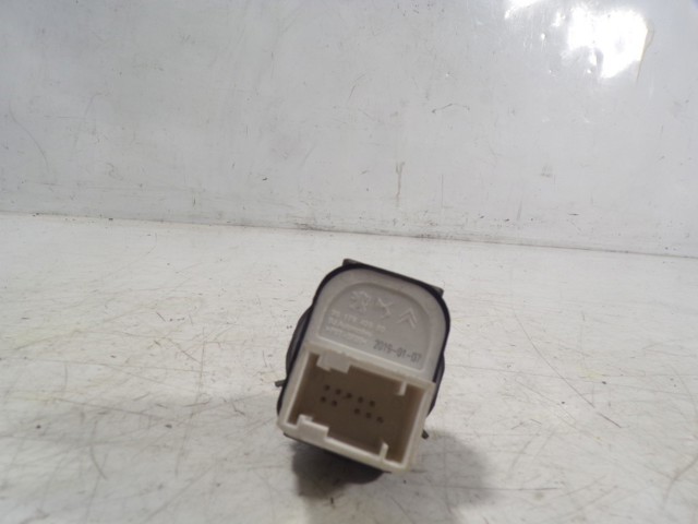Módulo de espejos retrovisores en la puerta Peugeot/Citroen 98178409ZD precio, desde 30,40 EUR