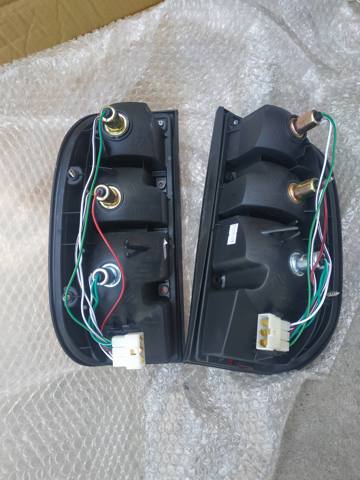 Piloto trasero derecho Depo/Loro/Abakus 2311940RA precio, desde 32,47 EUR