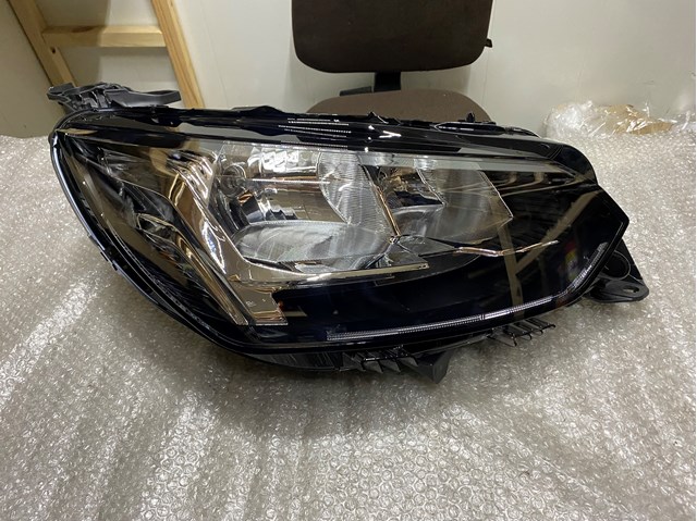Faro derecho 9823193880 Peugeot/Citroen