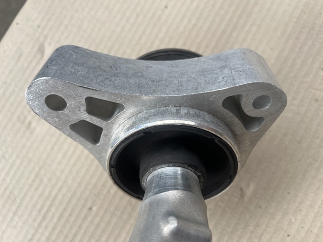 9J1407152G VAG Brazo inferior derecho de la suspensión delantera