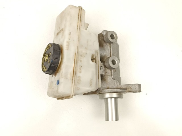 Comprar 460104KJ2B Nissan/Infiniti Cilindro maestro de frenos