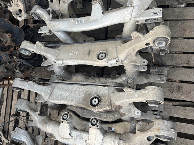 Subchasis trasero BMW 6770827