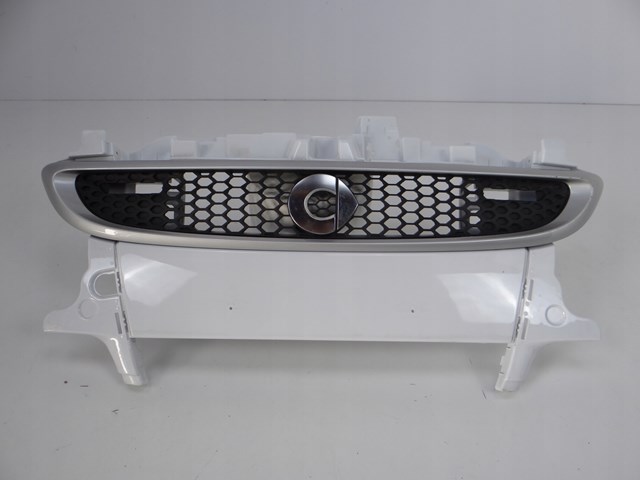 Parachoques delantero, parte superior A4516270102 Mercedes