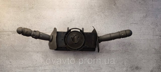 69500207 Iveco Mando bajo volante